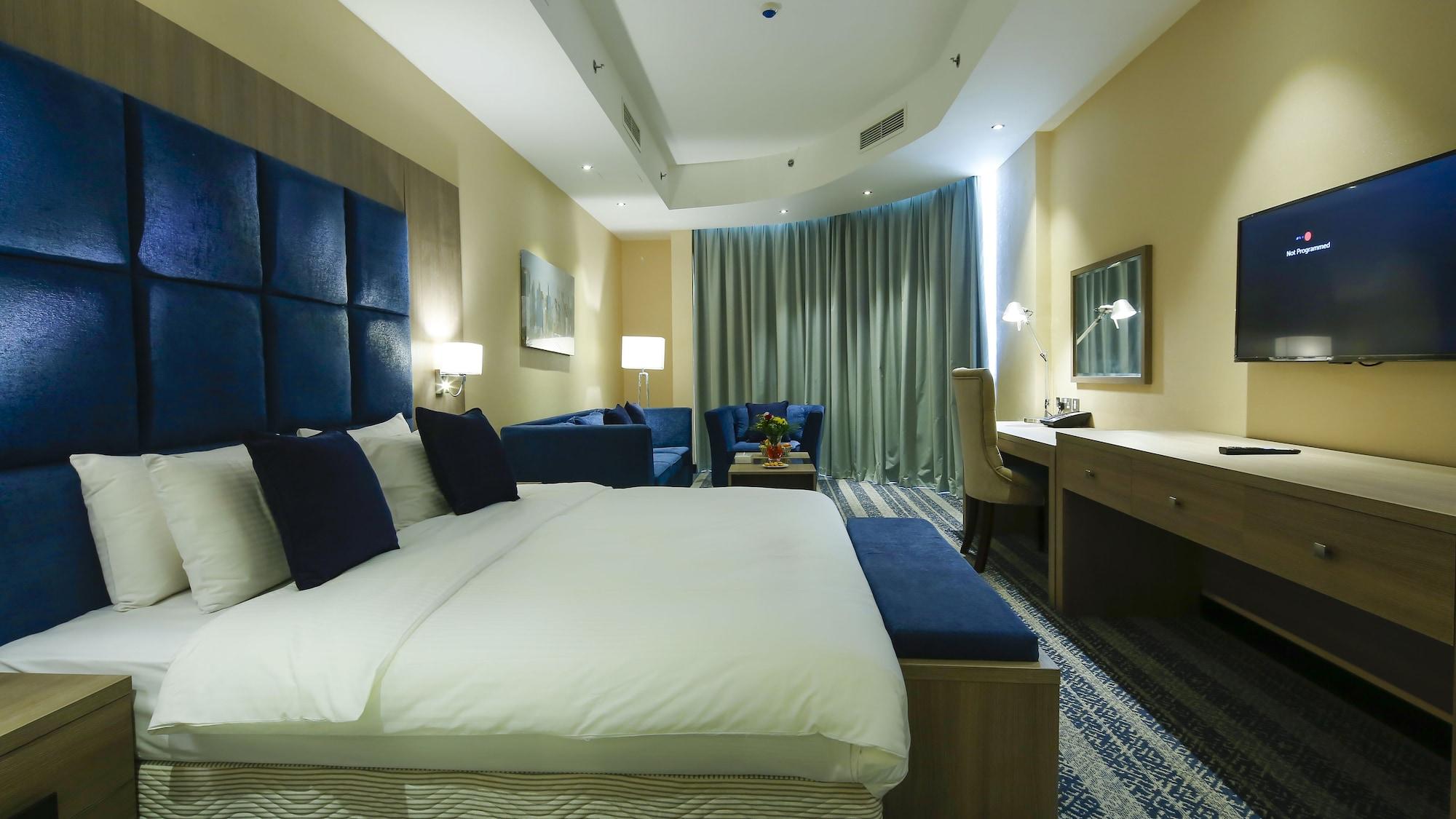 The Castle Premium Hotel Doha Exteriör bild