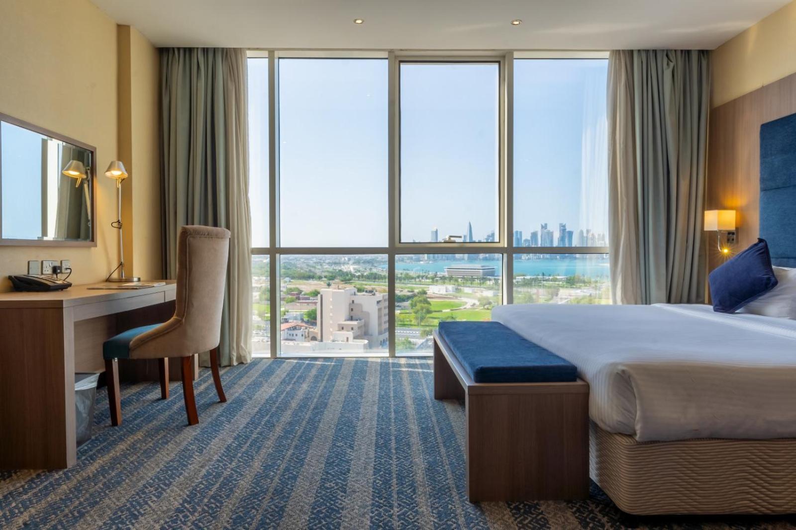 The Castle Premium Hotel Doha Exteriör bild